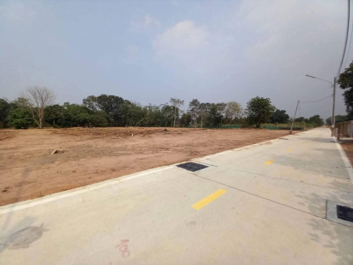 picture Land that is suitable for House project in Pattaya in Soi Thungklom with a cesses to roads and utilities - 1/3