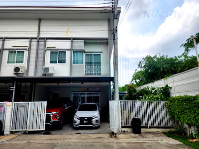 ทาวน์โฮม สถาบันเทคโนโลยีแห่งสุวรรณภูมิ  : 📌 ขายทาวน์เฮาส์ โครงการ เดอะ มิราเคิล เทพารักษ์ 2 ชั้น 4 ห้องนอน 3 ห้องน้ำ
