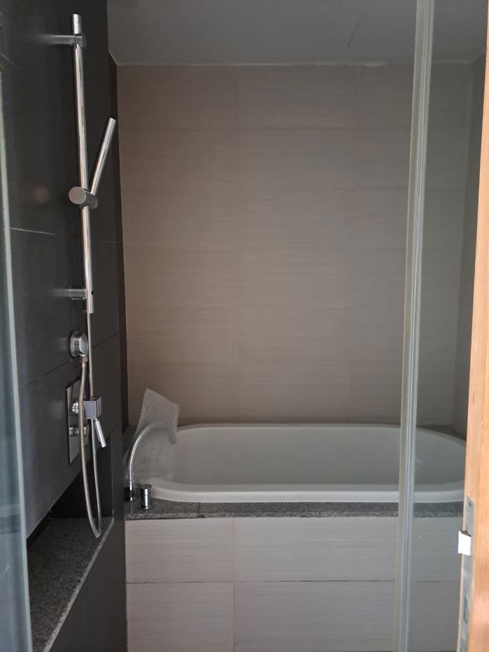 picture Millennium Residence Asoke area  - 8/9