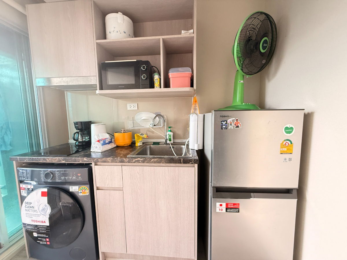 picture Studio Room to Rent in Elio Sathorn-Wutthakat - 8/42