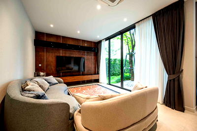 Houses for rent วิทยาลัยดุสิตธานี : For rent Bugaan Pattanakarn 32 