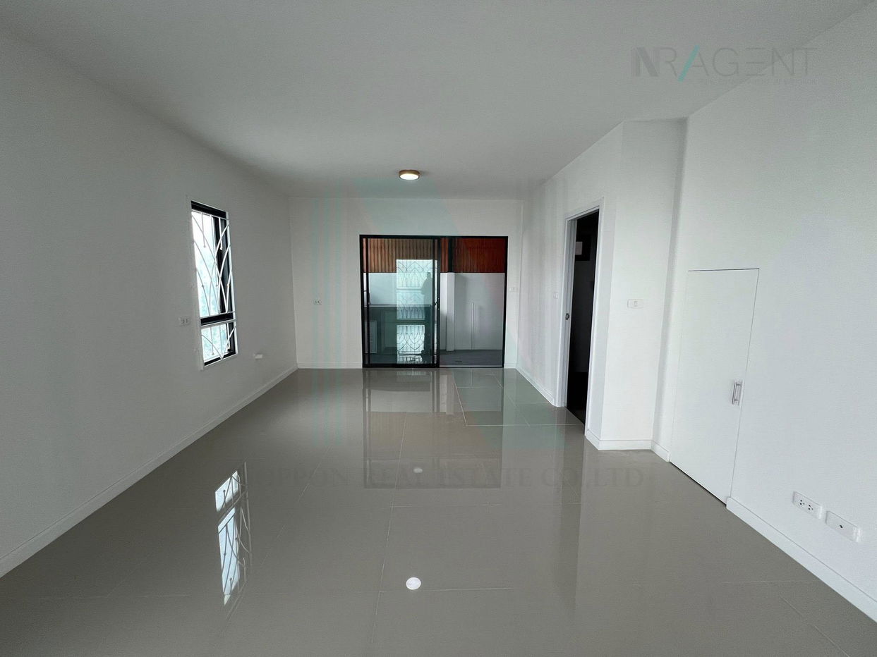 picture 📌 For Sell Town house PRUKSA LITE LOX SUKHUMVIT-THEPARAK 2-story 3 bedroom 2 bathroom - 2/8