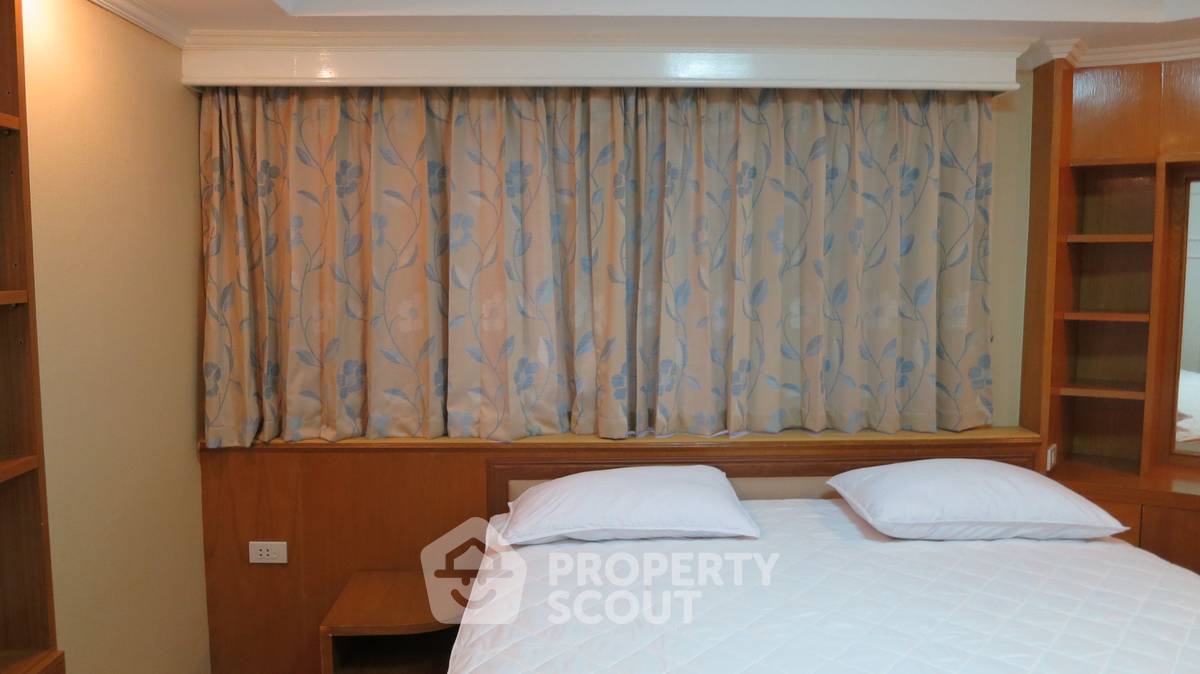 picture 2-BR Condo at Srivara Mansion Condominium 1 near MRT Thailand Cultural Centre (ID 2278078) - 8/12