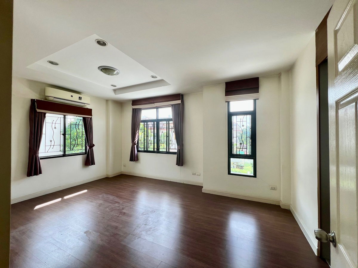 รูป ขายบ้าน สไตล์โมเดิร์น หมู่บ้านเศรษฐสิริ วงแหวน - สุขาภิบาล 2 - รูปที่ 13/29