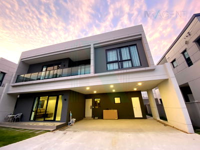 ขายบ้านเดี่ยว : 📌 ขายบ้านเดี่ยว โครงการ เซนโทร บางนา 2 ชั้น 4 ห้องนอน 5 ห้องน้ำ