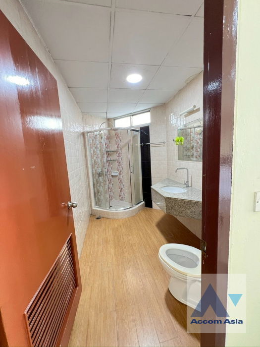 รูป 🔼🔽 AccomA 📩 Pet friendly 2 BR Condominium @Witthayu Complex (AA44485) - รูปที่ 17/17