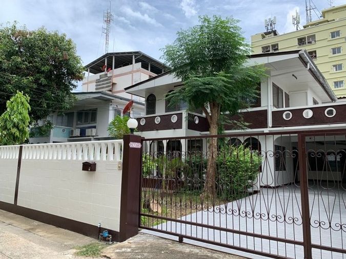 HU6742 บ้านเดี่ยวให้เช่า ย่านรัชดาภิเษก กรุงเทพมหานคร