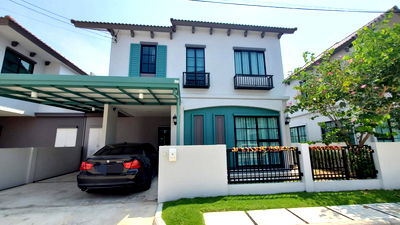 Houses for rent : House for rent Anasiri Ramkhamhang, ready to move in. If interested, contact Line @goodmanpro or call 0999029192.
