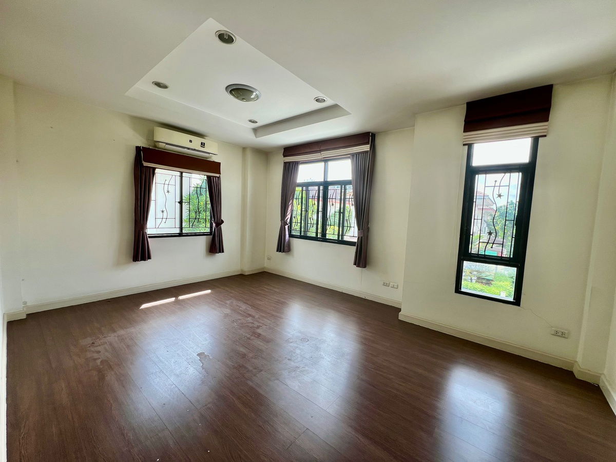 รูป ขายบ้าน สไตล์โมเดิร์น หมู่บ้านเศรษฐสิริ วงแหวน - สุขาภิบาล 2 - รูปที่ 12/29