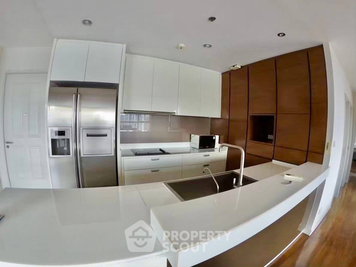 picture 2-BR Condo at Hive Sathorn near BTS Krung Thon Buri (ID 1328541) - 5/16