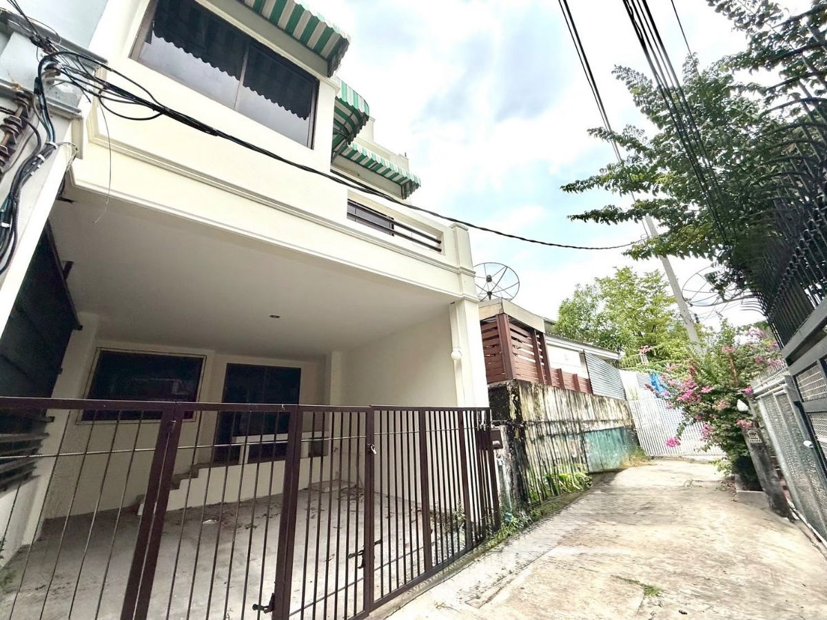 รูป ขายด่วน‼️บ้านทาวน์เฮาส์ 3 ชั้น สุดคุ้มย่านสุขุมวิท 65 บ้านทำเลดีในราคาที่เอื้อมถึง บ้านทาวน์เฮาส์ 3 ชั้น ขนาด 20 วา 4 นอน 3 น้ำ - รูปที่ 5/20
