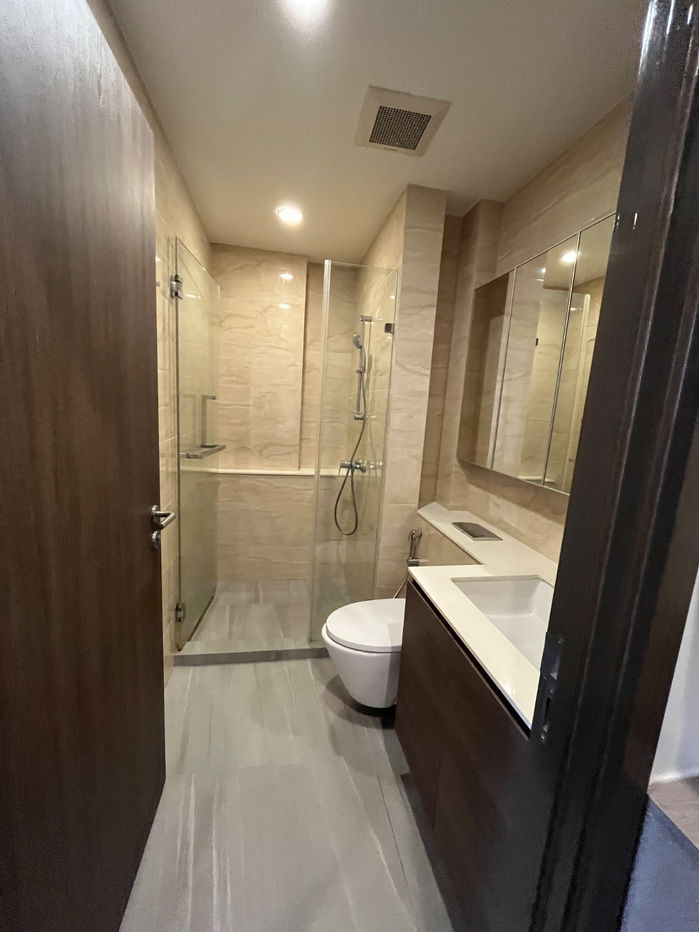 รูป For rent : Whizdom Essence Sukhumvit, 2 Bedrooms, 2 Bathrooms, Rent 35,000 Baht / Month, Ready to move as of today. - รูปที่ 13/14