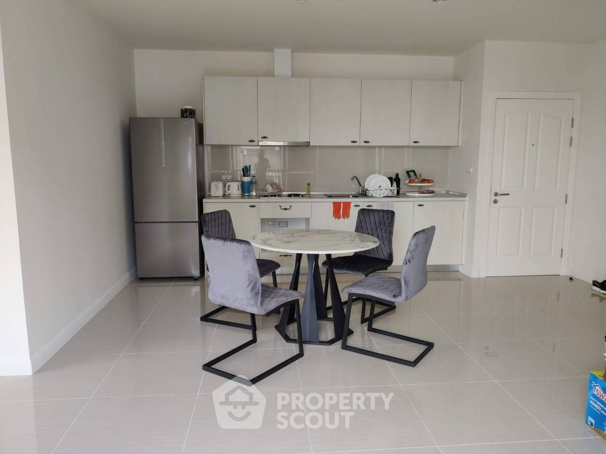 picture 2-BR Condo at Manor Sanambinnam near MRT Phra Nang Klao Bridge (ID 1559710) - 3/11