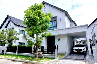 บ้านเดี่ยว สนามบินสุวรรณภูมิ : 📌 ขายบ้านเดี่ยว โครงการ เซนโทร บางนา 2 ชั้น 4 ห้องนอน 4 ห้องน้ำ
