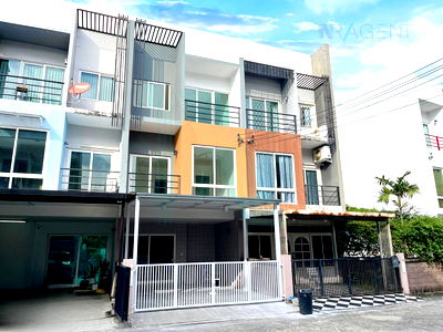 ทาวน์โฮม ถนนเสรีไทย : 📌 ขายทาวน์เฮาส์ โครงการ กรีนิช รามอินทรา 3 ชั้น 4 ห้องนอน 2 ห้องน้ำ