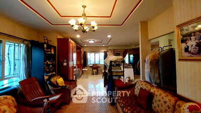 Houses for sale : 5-BR House close to Suvarnabhumi Airport (ID 1490936)