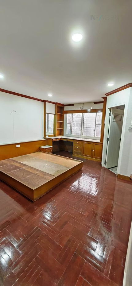 picture 📌 For Sell Town house NAVANICH 3-story 4 bedroom 3 bathroom - 5/8