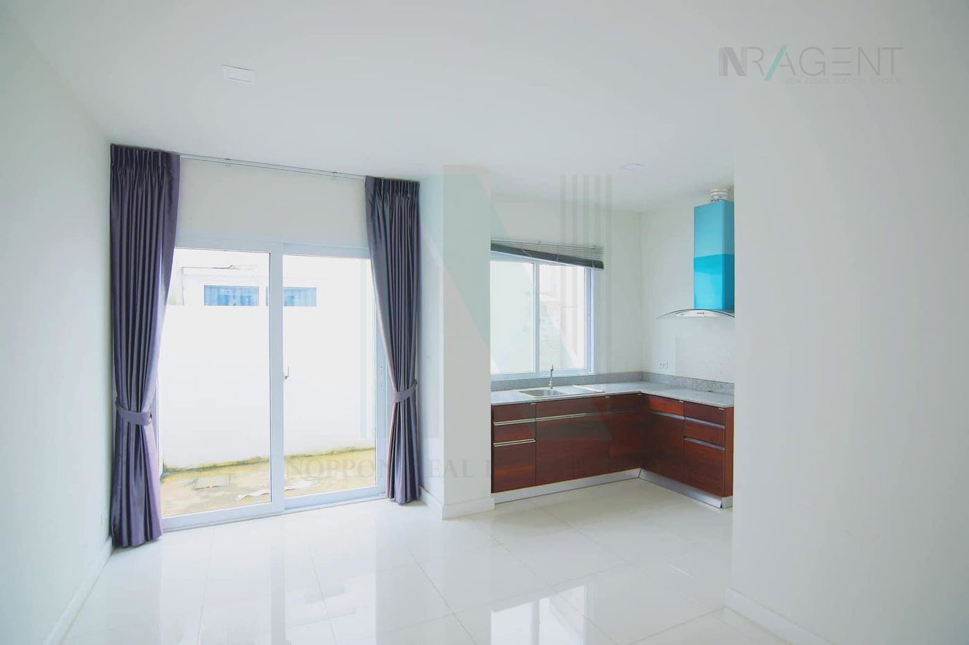 picture 📌 For Sell Town house BLESS TOWN SRINAKARIN - NAMDANG 3-story 3 bedroom 3 bathroom - 3/8