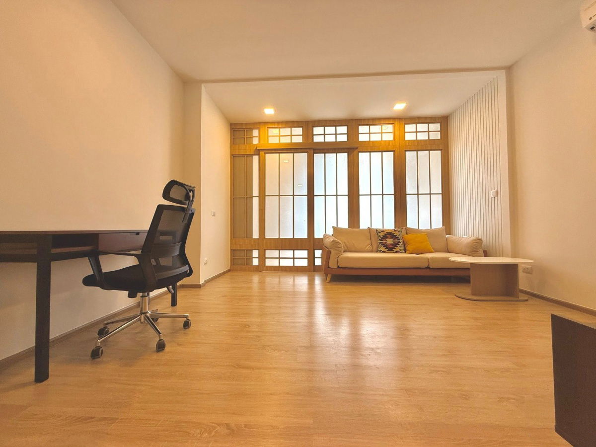 picture For rent: XT Phayathai, has a balcony, no blocked view, very beautiful room, lots of space. - 4/11