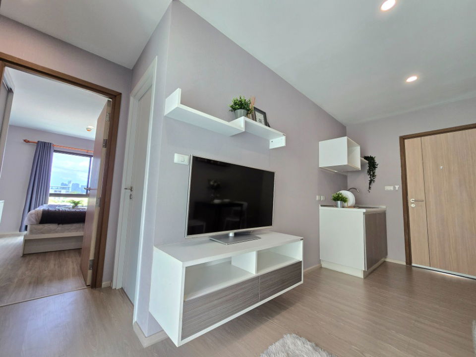 picture SF127 Condo for sale: Library Houze Charan 13, corner unit.  Only 1 unit per floor. - 8/16