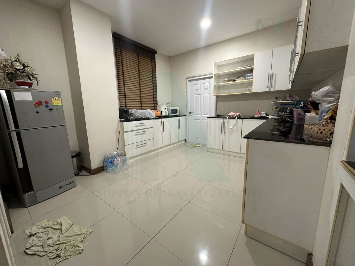 picture 📌 For Sell House WESTERN TOWN 2-story 3 bedroom 3 bathroom - 4/8