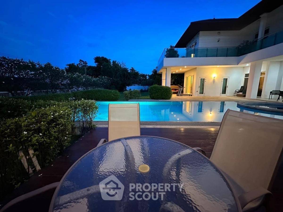 picture 7-BR House in Bang Na Nuea (ID 2042260) - 2/5