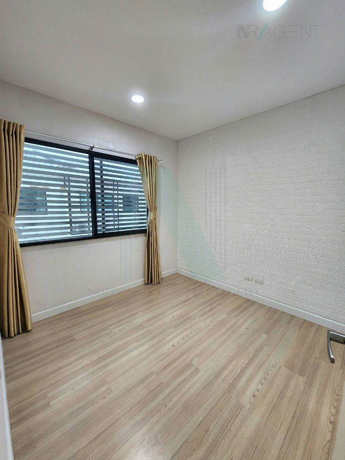 picture 📌 For Sell Town house BAAN KLANG MUANG NAWAMIN 42 3-story 3 bedroom 3 bathroom - 6/8