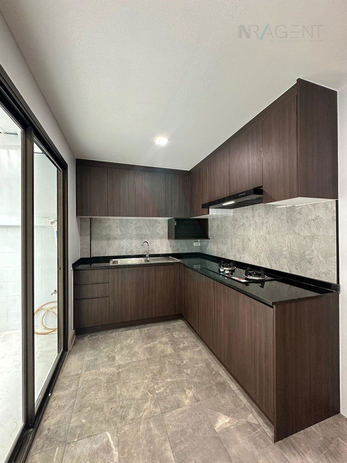 picture 📌 For Rent 3-story Townhouse KETNUTCHERMINE 3 bedroom 4 bathroom - 4/8