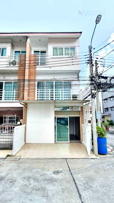 เช่าทาวน์โฮม วิทยาลัยเทคนิคดอนเมือง : 📌 ให้เช่าทาวน์เฮาส์ 3 ชั้น โฮมอินทาวน์ พหลโยธิน 73 4 ห้องนอน 4 ห้องน้ำ