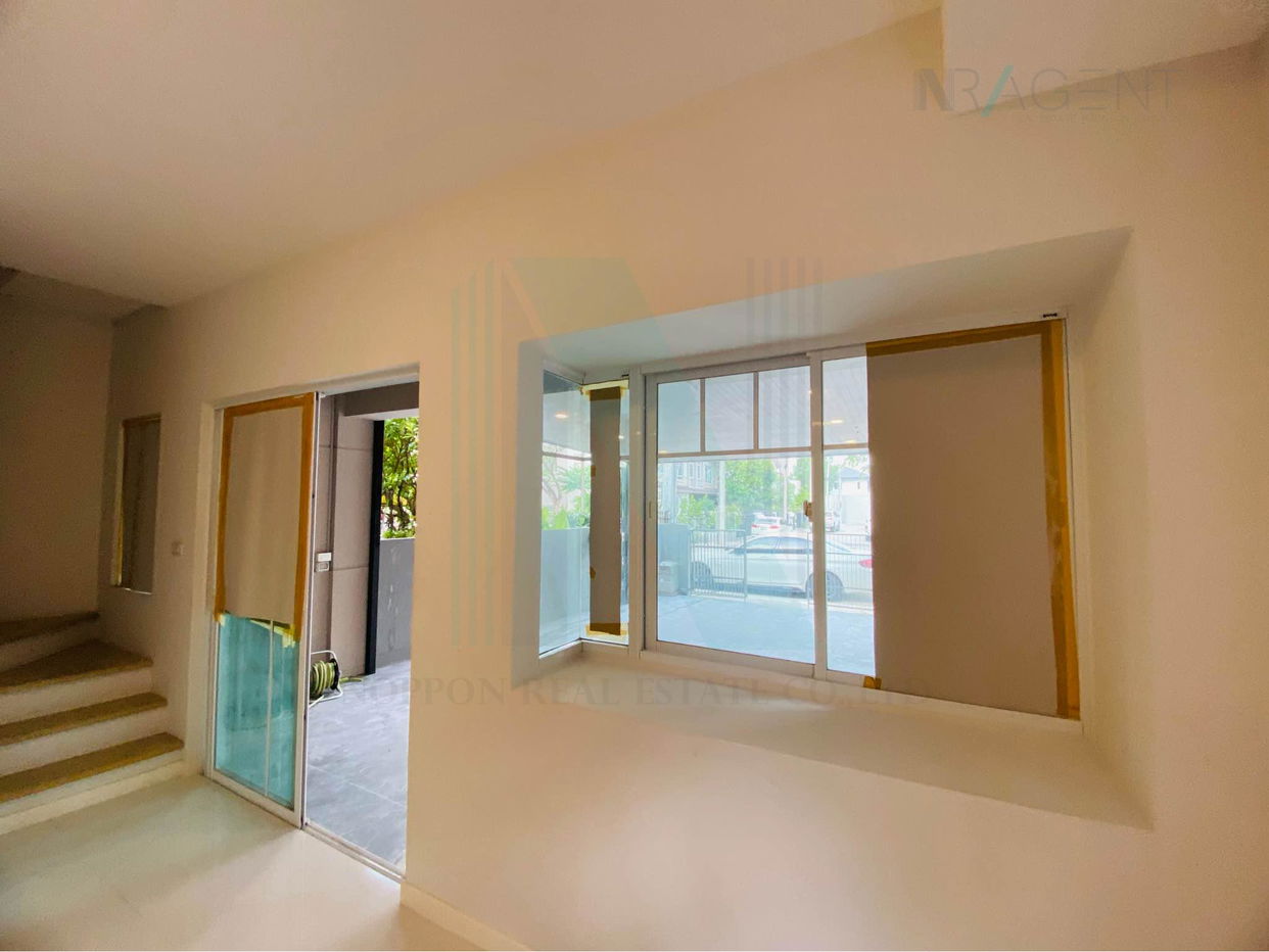 picture 📌 For Sell Town house INDY SRINAKARIN-ROMKLAO 2-story 3 bedroom 3 bathroom - 2/8