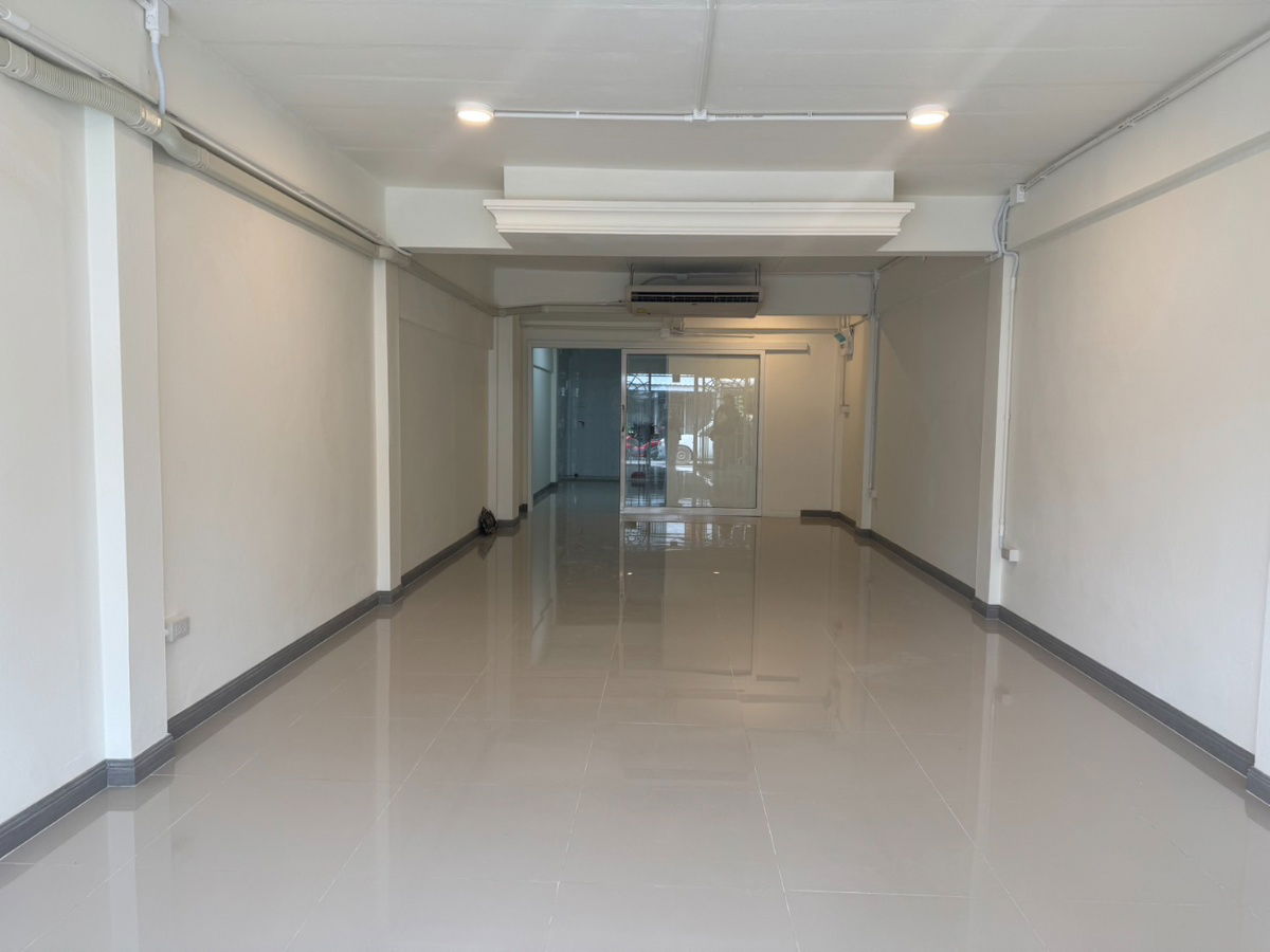 picture House for rent, ready to move in, newly renovated, Irrawaddy Bypass Phuket - 9/11