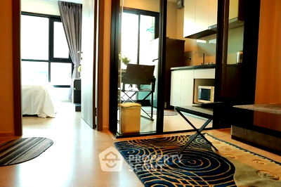 Condos for rent Soi Buakhao : 1-BR Condo at The Base Central Pattaya close to Central Festival Pattaya (ID 2279314)