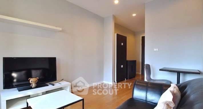 picture 1-BR Condo at Condolette Dwell Sukhumvit 26 near BTS Phrom Phong (ID 2265918) - 4/14
