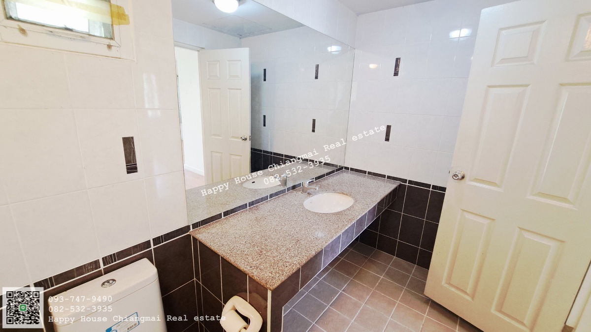 รูป ขาย บ้านเดี่ยว ใน หมู่บ้าน กาญจน์กนก 2 โทร 082-532-3935 - รูปที่ 33/44