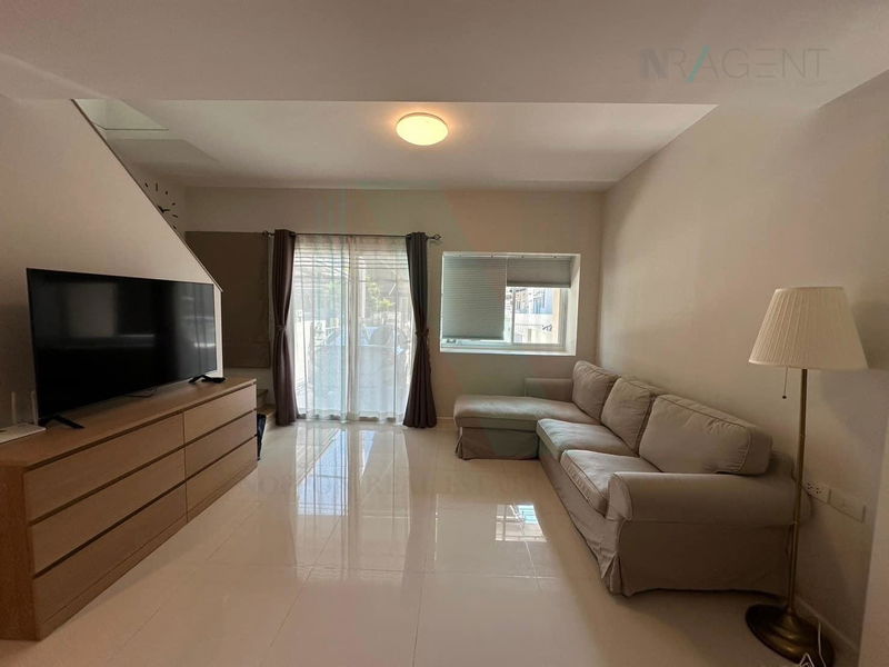 ขายทาวน์โฮม : ขายทาวน์เฮาส์ โครงการ อินดี้ 2 ศรีนครินทร์ 2 ชั้น 2 ห้องนอน 3 ห้องน้ำ