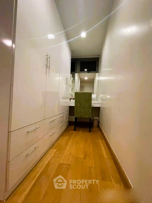 picture 1-BR Condo at Down Town 49 near BTS Phrom Phong (ID 1930562) - 7/16