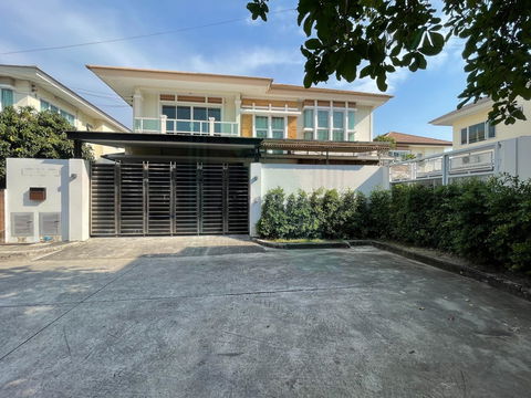 📌 ขายบ้านเดี่ยว โครงการ เลอ นีโอ ทู วงแหวน-ศรีนครินทร์ 2 ชั้น 4 ห้องนอน 3 ห้องน้ำ