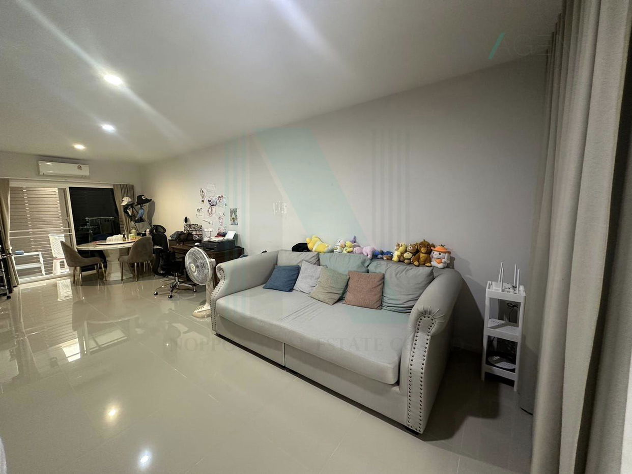 picture 📌 For Sell Town house BAAN KLANG MUANG SUANLUANG 3-story 3 bedroom 3 bathroom - 2/8
