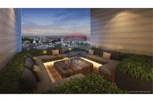 picture [920471004-429] Modern Luxury Condo - The Panora - 11/19