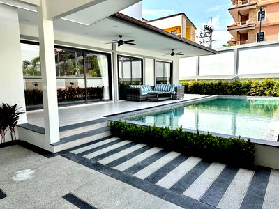 เช่าบ้านเดี่ยว บางละมุง ชลบุรี : บ้านหรูให้เช่า Zensiri Midtown House for Rent in Pattaya
