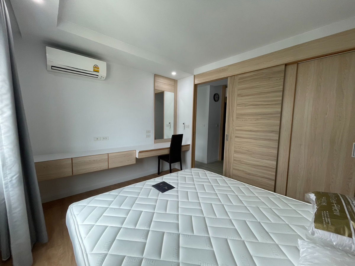 รูป ให้เช่า​ Vcondo​ อาคาร​1  ตึกใหม่ห้องสวย​,ขนาด34ตรม.​เตียง​6 ฟุต, ตู้​เสื้อผ้าใหญ่​ 2ตู้​🤩 1นอน,1น้ำ - รูปที่ 2/6
