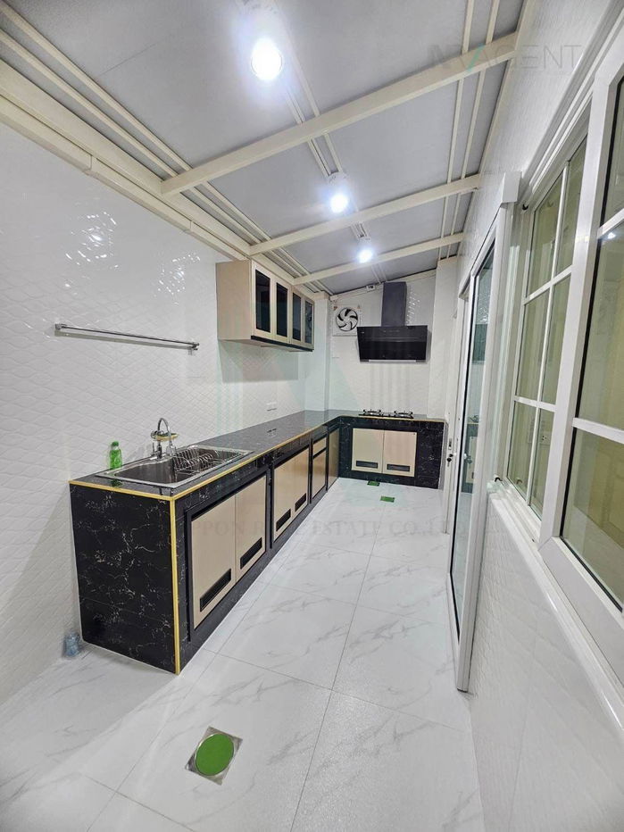 picture 📌 For Sell Town house GOLDEN TOWN RAMINTRA - WONGWAEN 2-story 4 bedroom 2 bathroom - 4/8