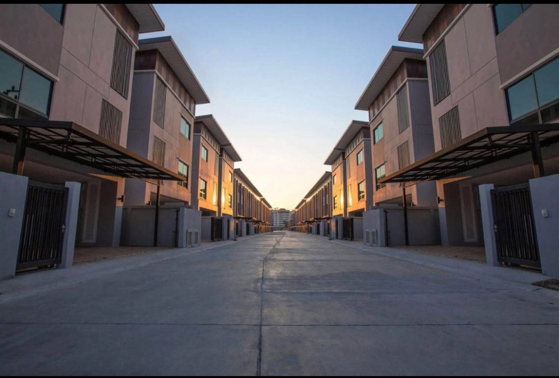 รูป บ้านเช่าทาวน์โฮม 3 ชั้น รัชดา-ลาดพร้าว - รูปที่ 2/22