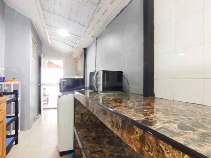 picture For Sale 🔥🔥 House at Preecha Lamphet - 9/15