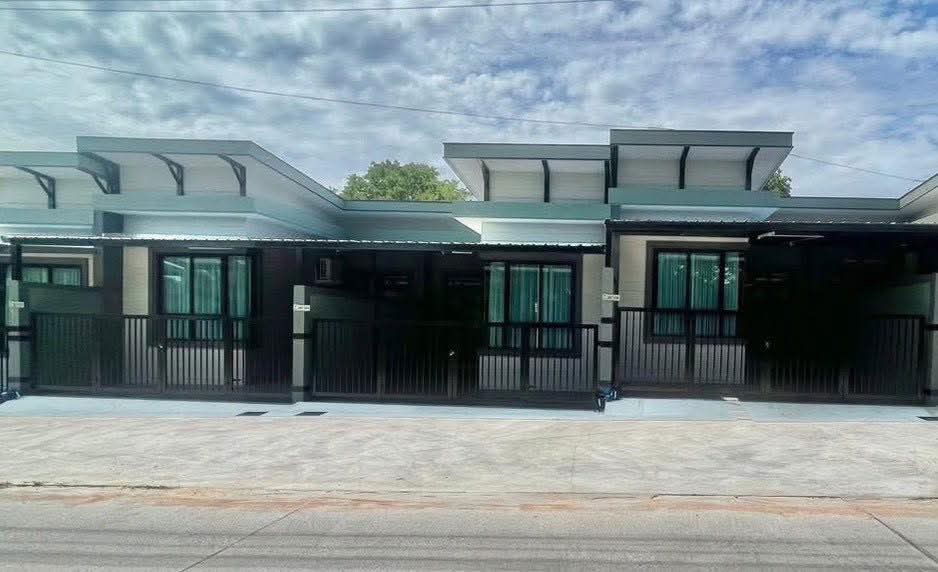 picture Modern Style Townhome in Soi Khao Noi Pattaya for Sale, 2beds 2baths 26sq.w - 1/21