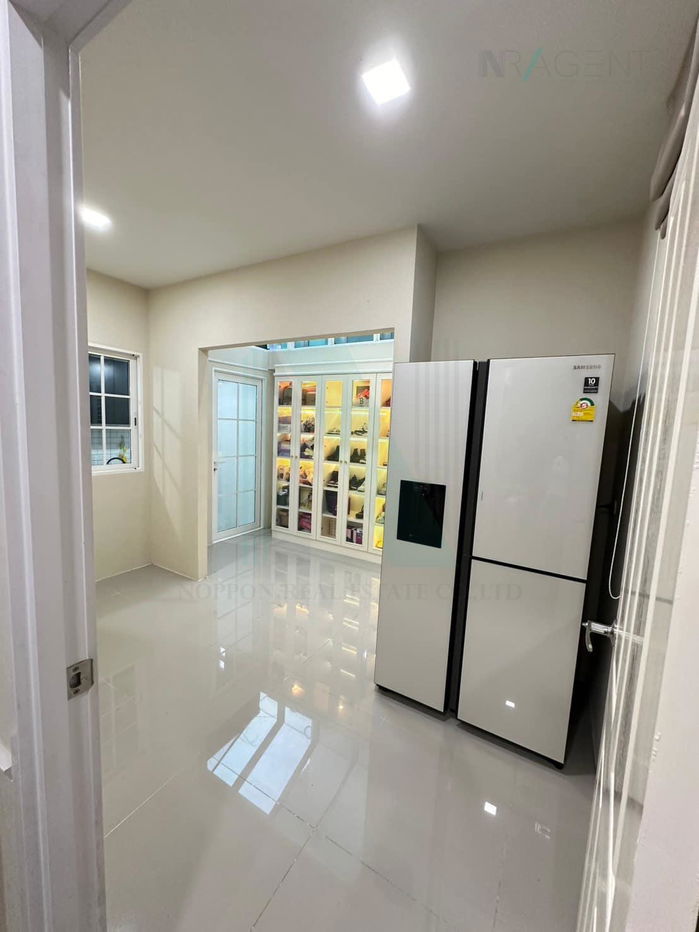 picture 📌 For Sell House GOLDEN NEO 2 RAMINTRA-WONGWAEN 2-story 4 bedroom 3 bathroom - 4/8