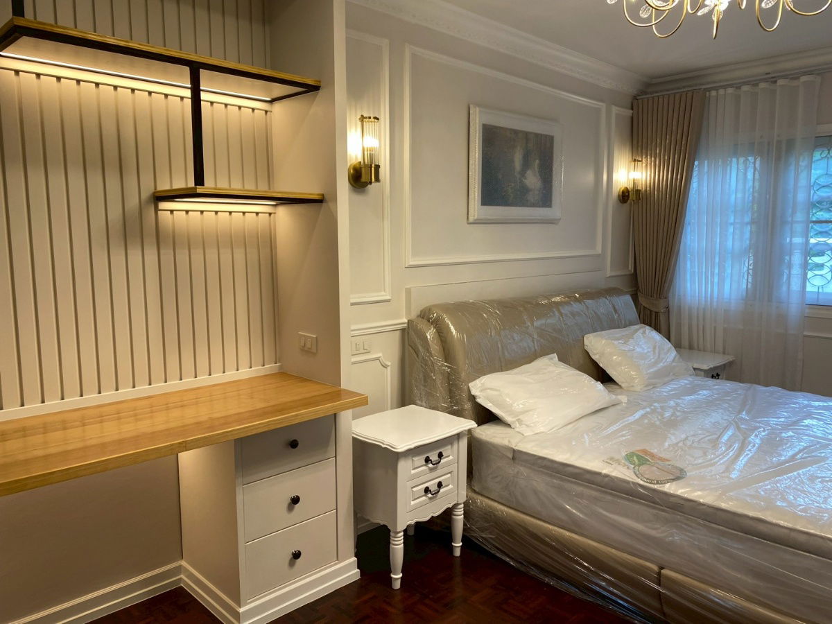 picture for rent single House 4 Bed 5 Bath private house soi Sukhumvit 50 S15-27320)  - 9/24
