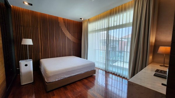 รูป บ้านสวย ตกแต่งหรู ในหมู่บ้าน คาซ่า เลเจ้นด์ เกษตร-นวมินทร์ (เข้าได้ 2 ทาง ซ.ประเสริฐมนูกิจ 29 และ ซ.รามอินทรา 14) 94.9ตร.วา 409ตรม. - รูปที่ 23/38