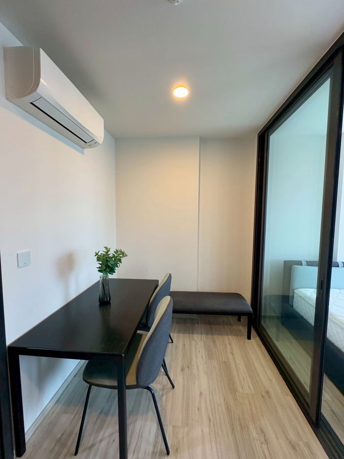 รูป XT Huaikhwang For rent   Cheapest  Price !!!  20,000 baht Sqm : 30.12sqm  1 Bedroom, Living room, Kitchen and bathroom (Line ID: meigood777) - รูปที่ 4/5