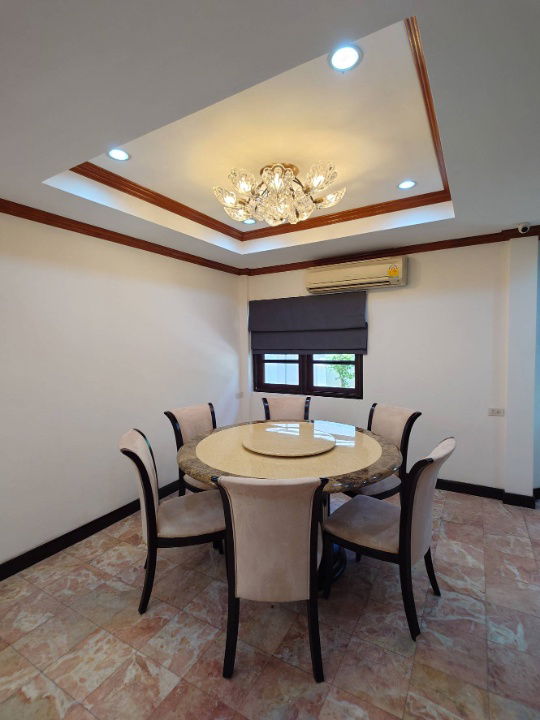 picture Single house for rent in Ployburin Village, 2 floors, fully furnished. Complete with furniture and facilities. Near Montfort Primary School. RW006820  - 14/25
